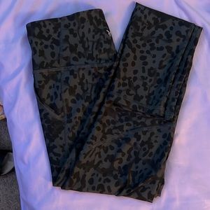 Old Navy high wasted cheetah print leggings, XL kids, willing to negotiate